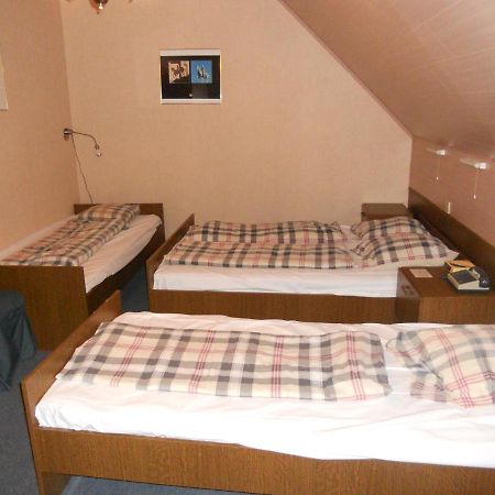 Hotel Ten Putte Гістел Екстер'єр фото